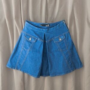 LOVE Moschino • Y2K Blue Denim Women's Pleated Skirt